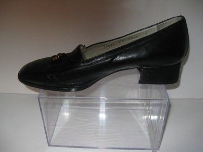 Womans NINA RICCI Paris Black Leather Heels Shoes 7 M  