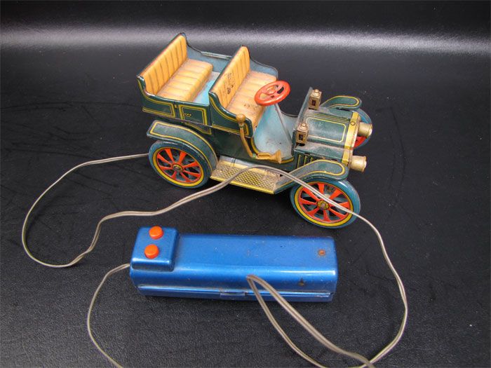 Vintage Modern Toys Tin Litho R/C Battery Operated Car  