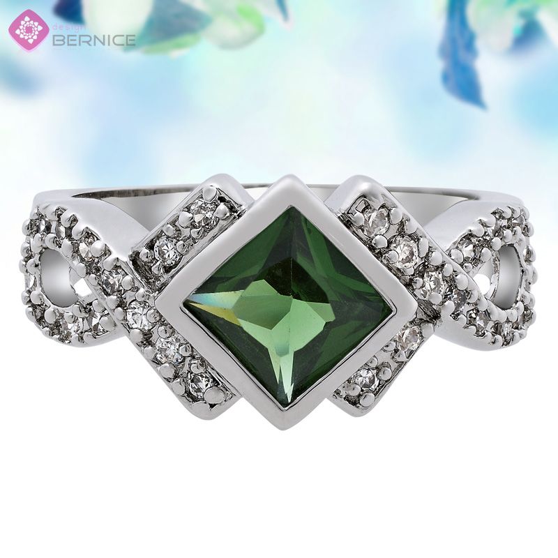   PERSONALITY SQUARE CUT GREEN EMERALD 18K WHITE GP COCKTAIL RING 6 M